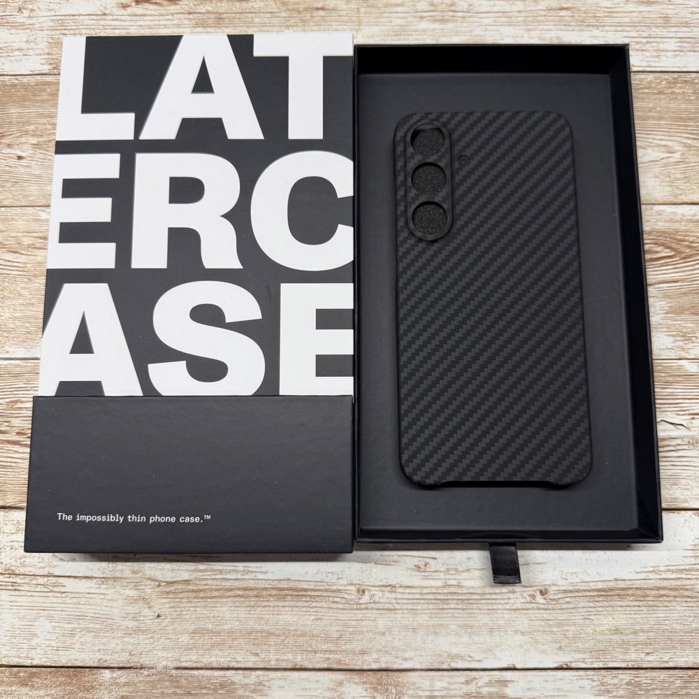 Latercase Carbon Fiber Phone Case Samsung Galaxy S25 Classic Thin Open Box